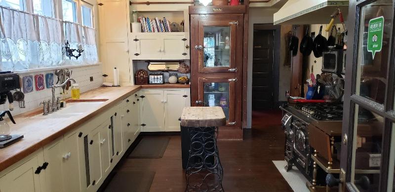 Alaska Heritage House Bed And Breakfast