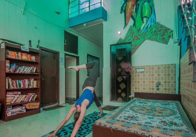 Friends Guest House And Hostel