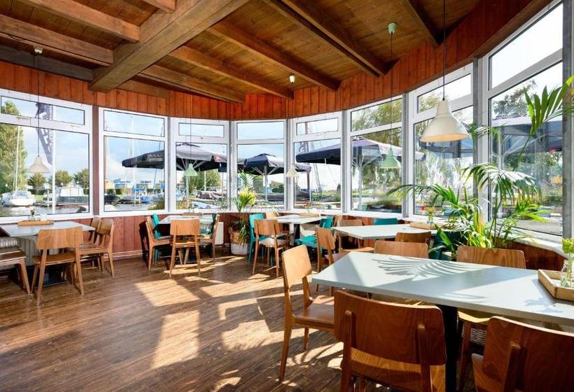 Общежитие Stayokay Heeg  Friesland