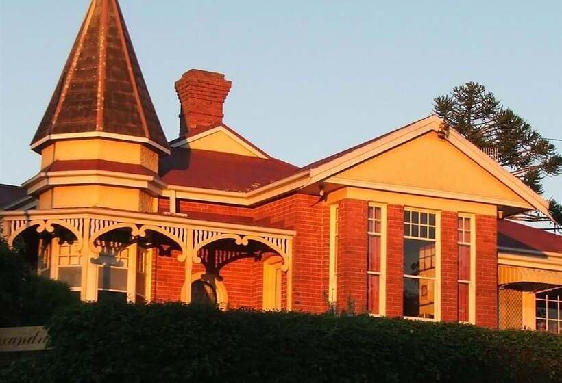 Alexandria Bed And Breakfast