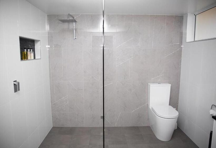 Amooran Oceanside Apartments And Motel