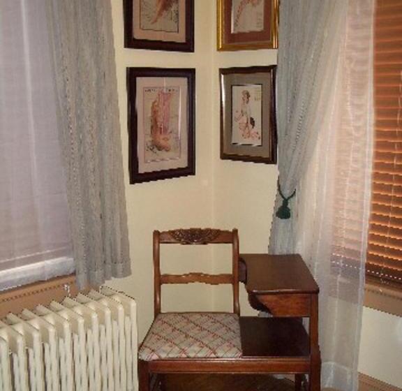 민박 A Sentimental Journey