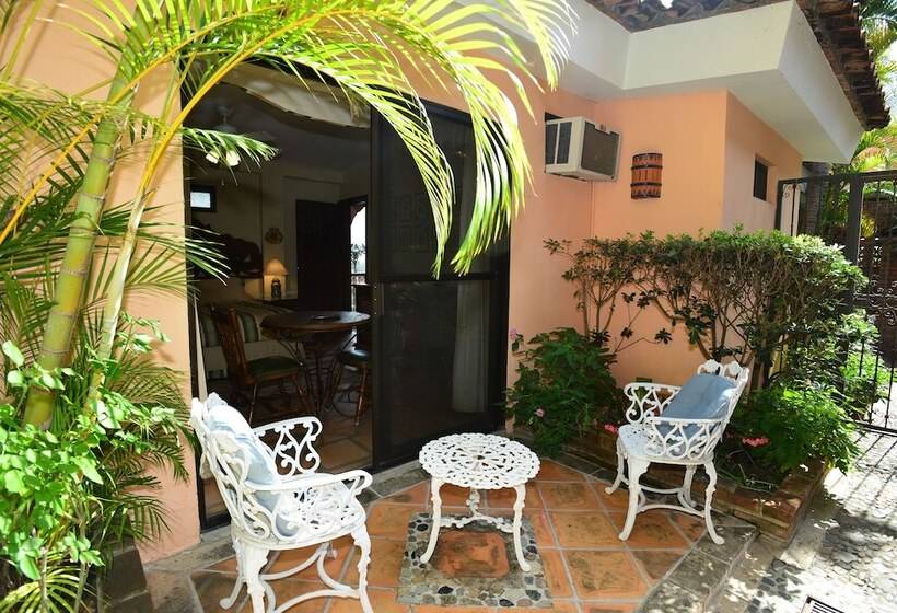 مبيت وإفطار Casa Tres Leones