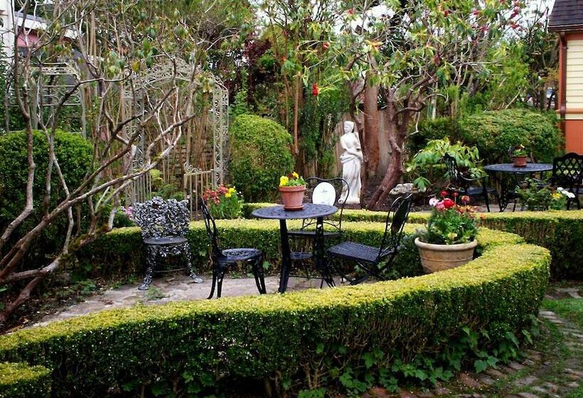 צימר Gingerbread Mansion