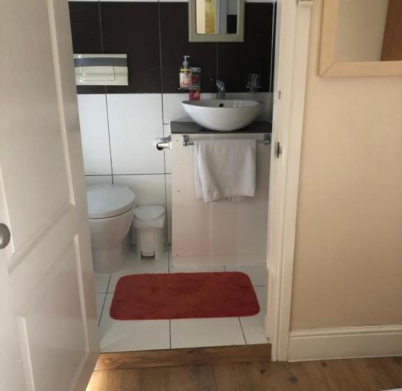 住宿加早餐 Inn On The Broadway