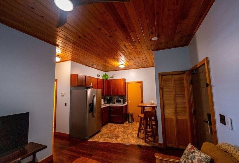 مبيت وإفطار Jensen Beach Inn