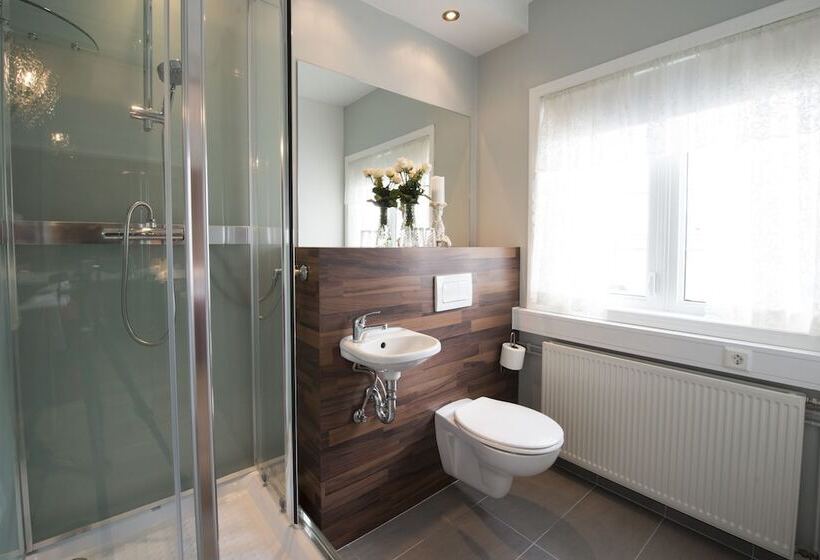 تختخواب و صبحانه Nupan Deluxe