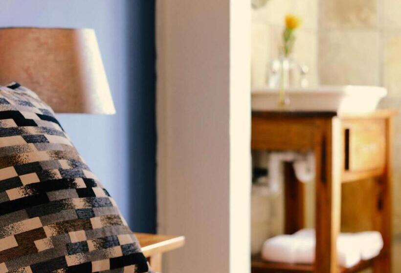 צימר Sea Whisper Guest House