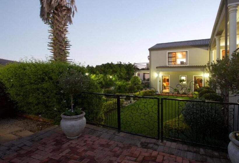 צימר Sea Whisper Guest House