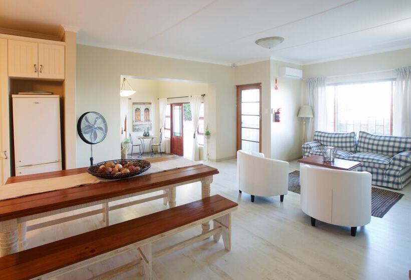 צימר Sea Whisper Guest House