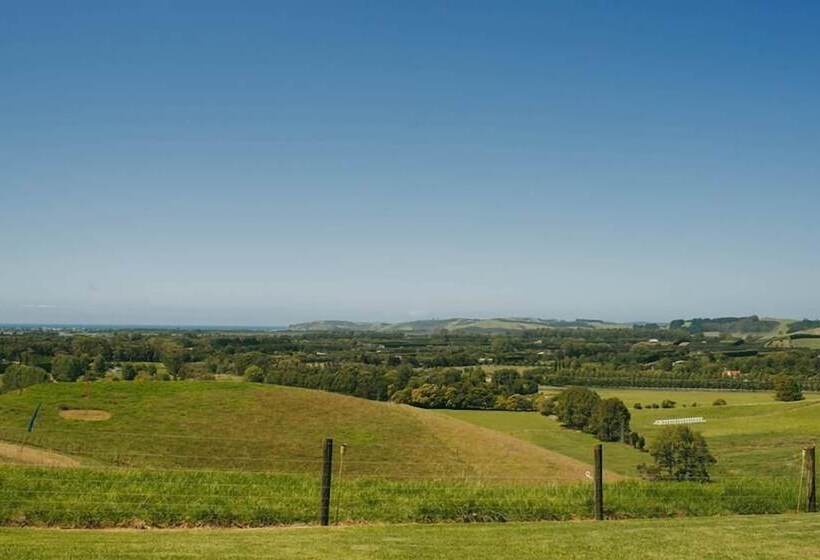 مبيت وإفطار Sugarloaf Lodge