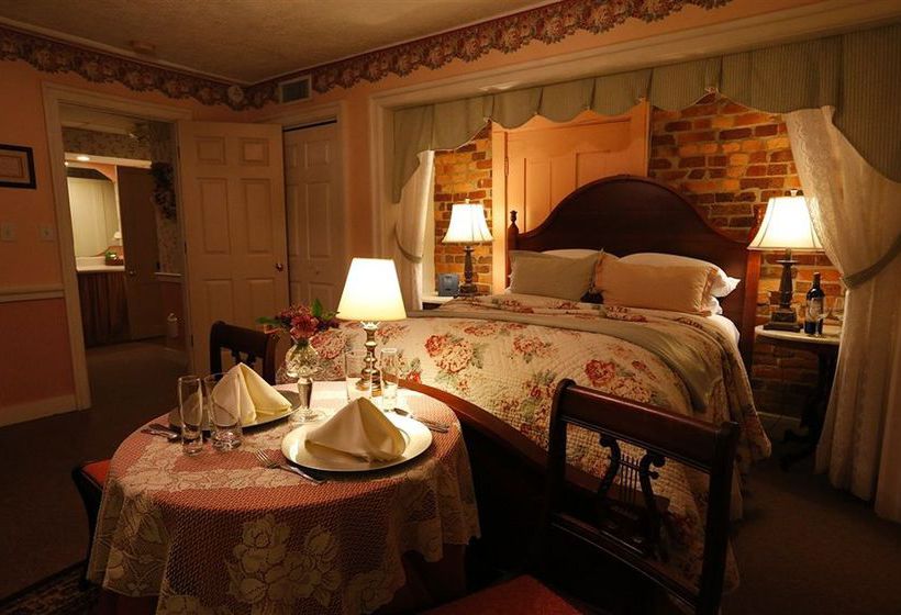 By The Side Of The Road Bed & Breakfast