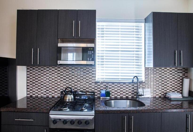 Caribbean Resort By The Ocean