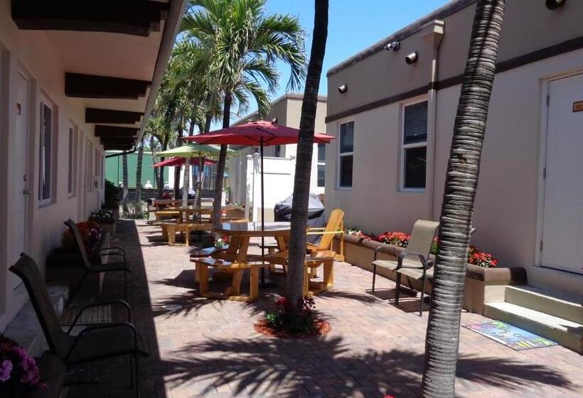 Caribbean Resort By The Ocean