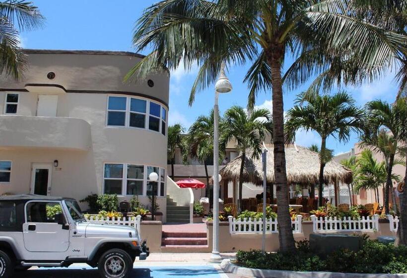 Caribbean Resort By The Ocean