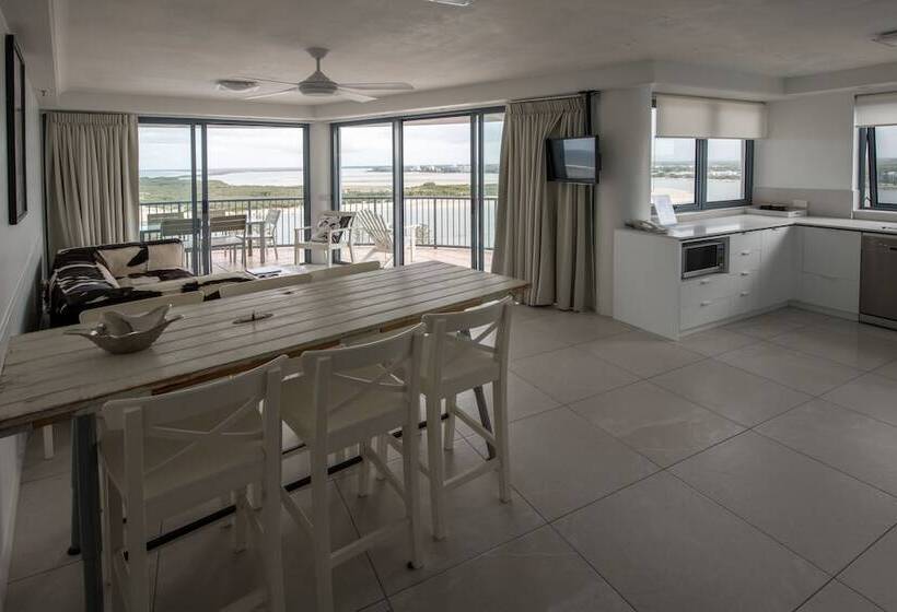Centrepoint Apartments Caloundra