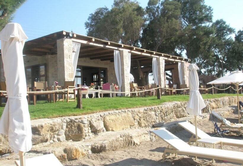 Cormoranos Apartments