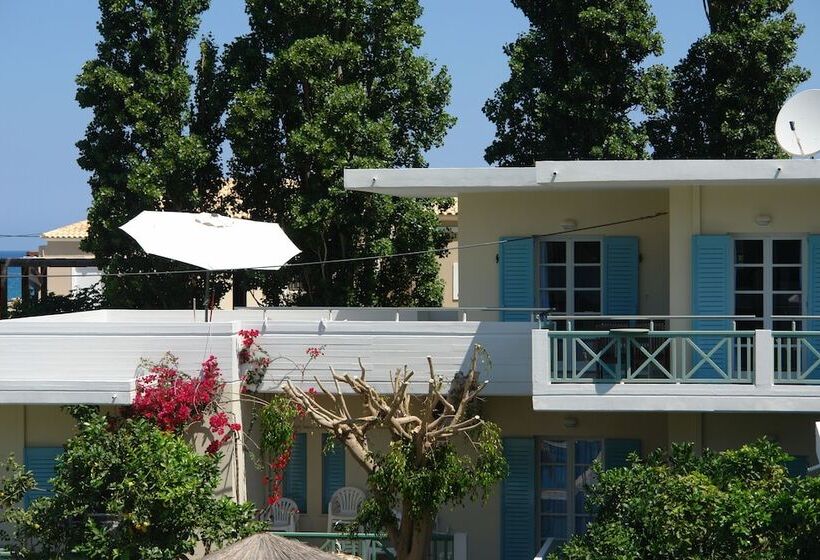 Cormoranos Apartments