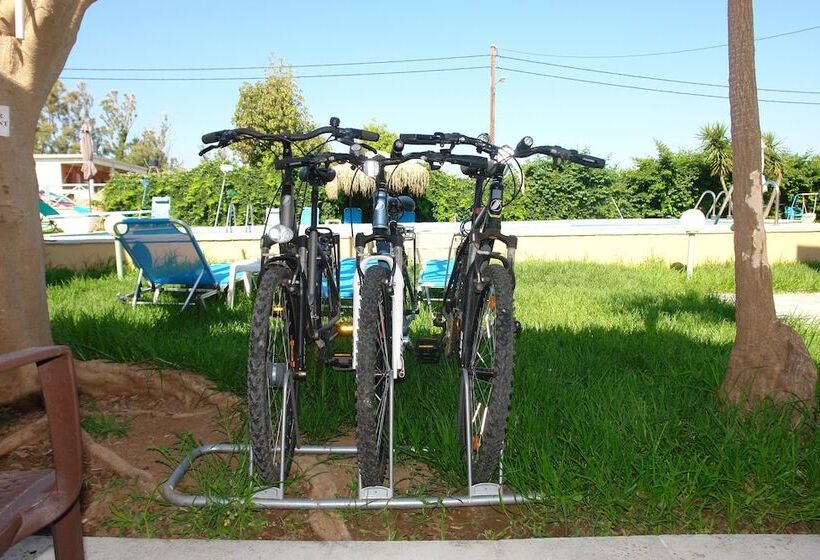 Cormoranos Apartments