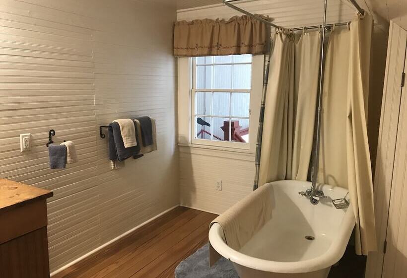 Corner George Inn Bed & Breakfast