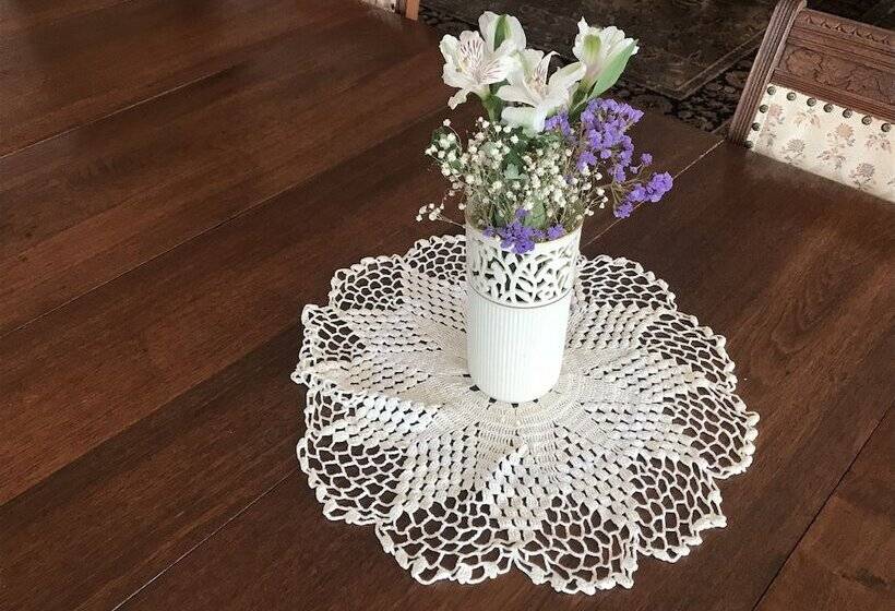 Corner George Inn Bed & Breakfast