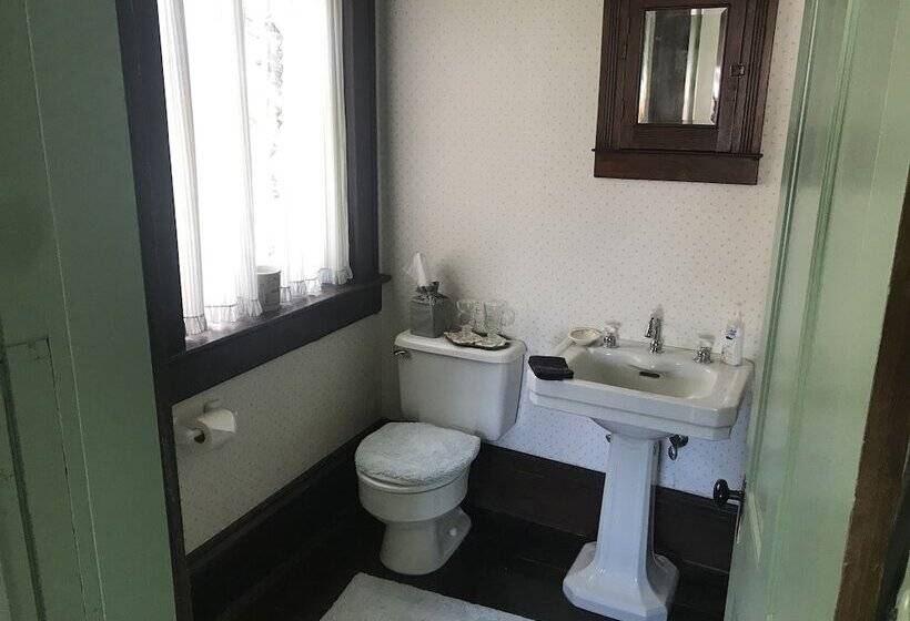 Corner George Inn Bed & Breakfast