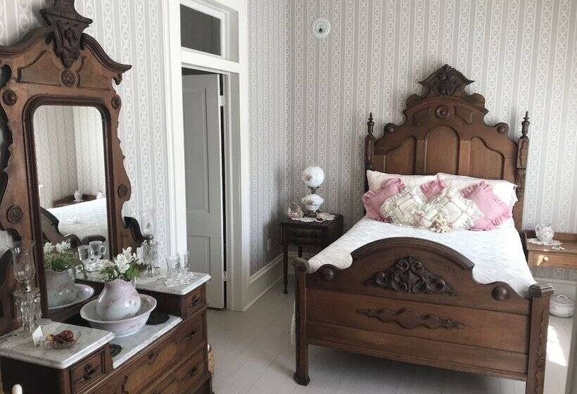 Corner George Inn Bed & Breakfast