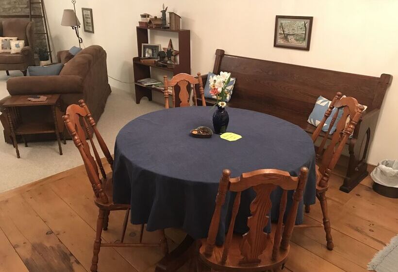 Corner George Inn Bed & Breakfast