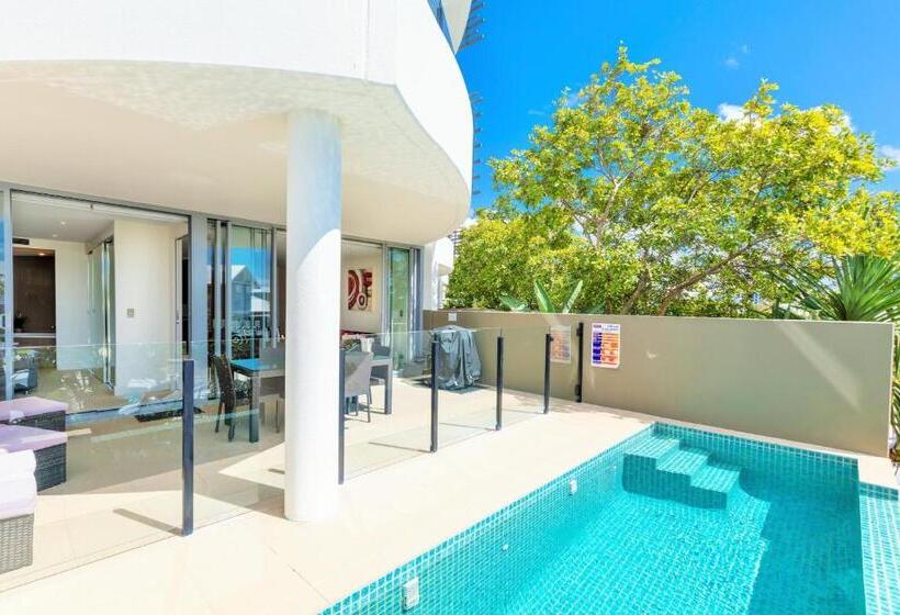 Cotton Beach Resort  Tweed Coast Holidays ®