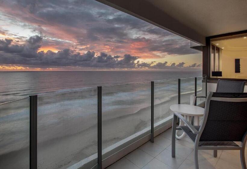 Dorchester On The Beach