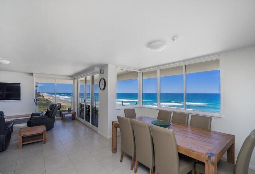 Dorchester On The Beach