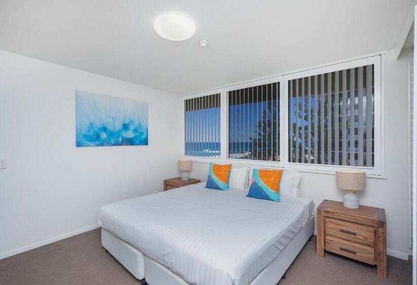 Dorchester On The Beach