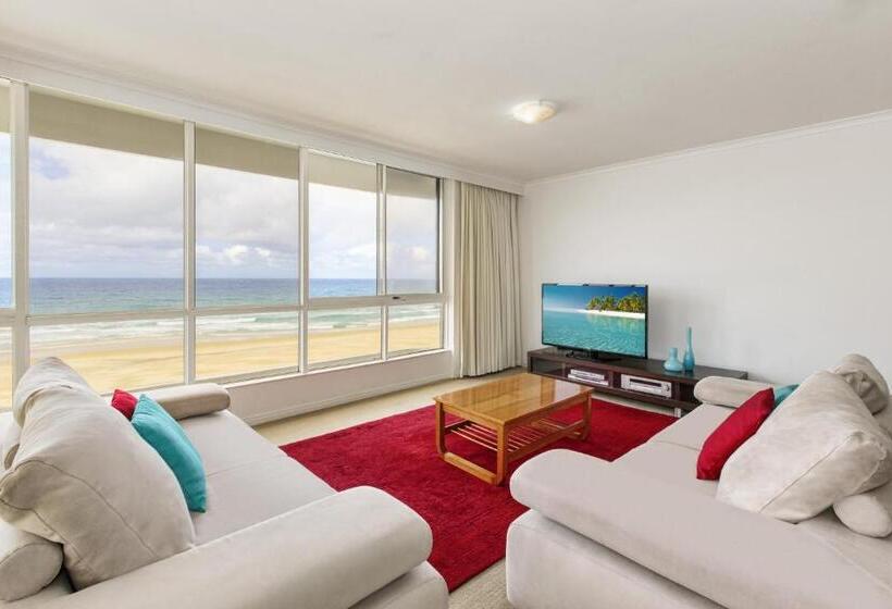 Dorchester On The Beach