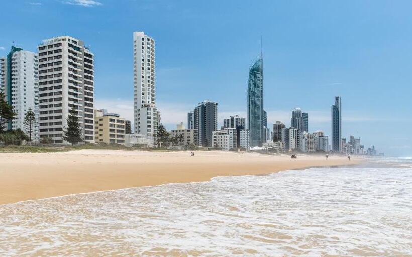 Dorchester On The Beach