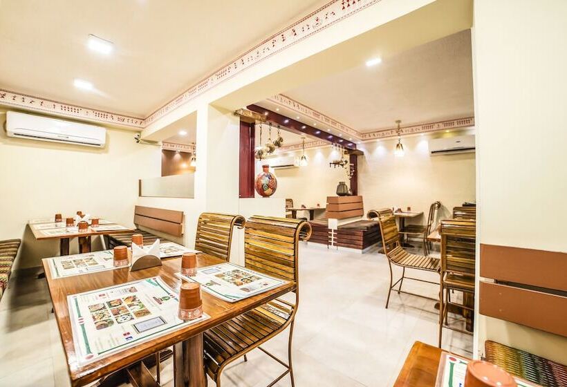 Fabhotel Flamingo Anna Nagar