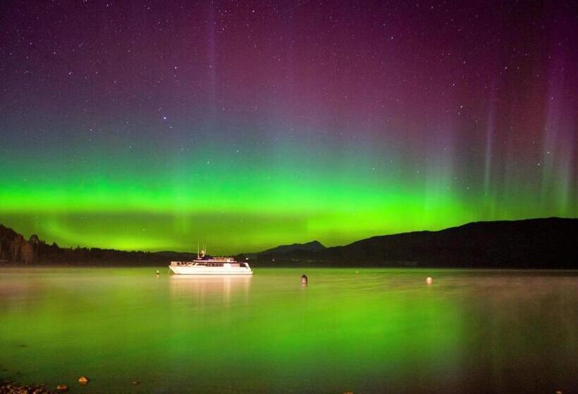 Fiordland Lakeview Motel And Apartments