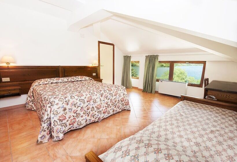 בית מלון כפרי Acquevive