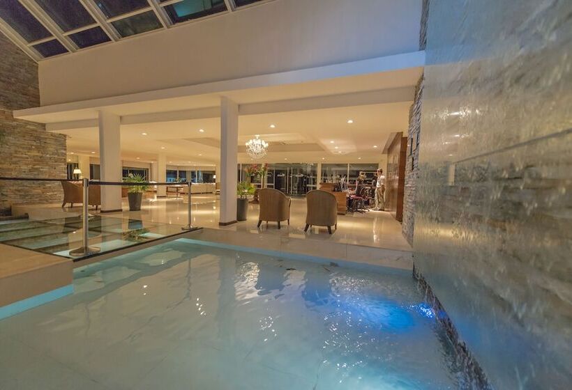 هتل Altos Del Arapey All Inclusive, Golf & Spa