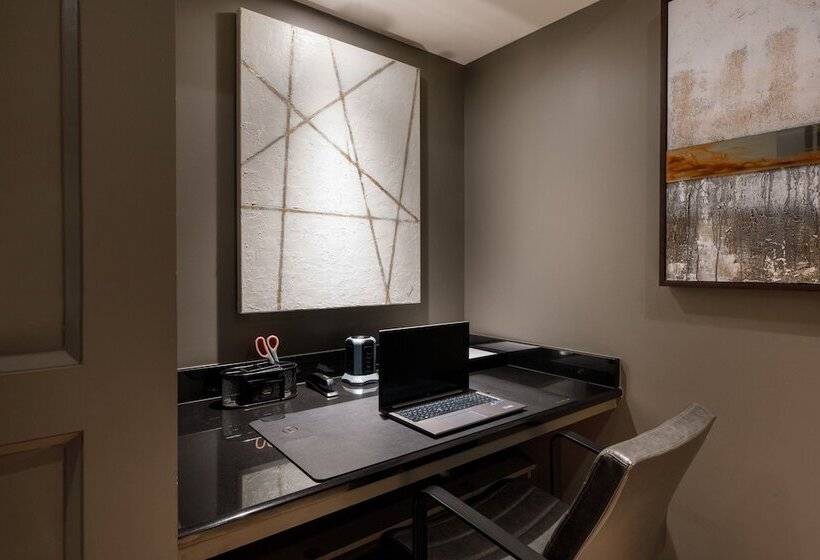 Ambassador Hotel Oklahoma City, Autograph Collection