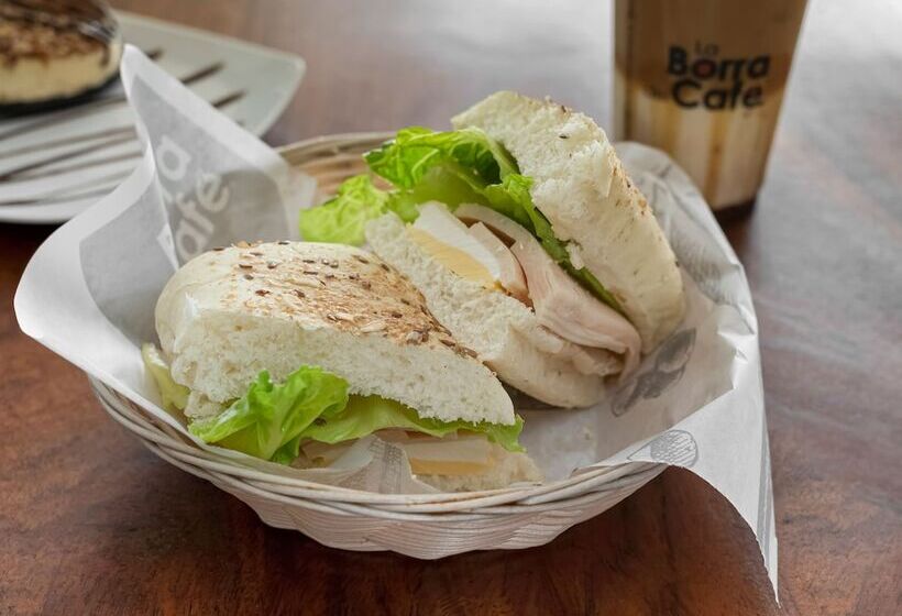 فندق Arana Tonalá