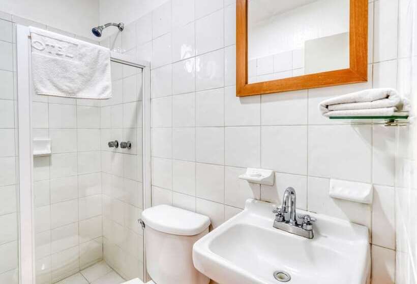 فندق Arana Tonalá