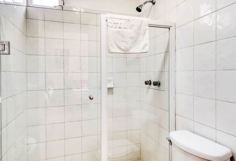 فندق Arana Tonalá