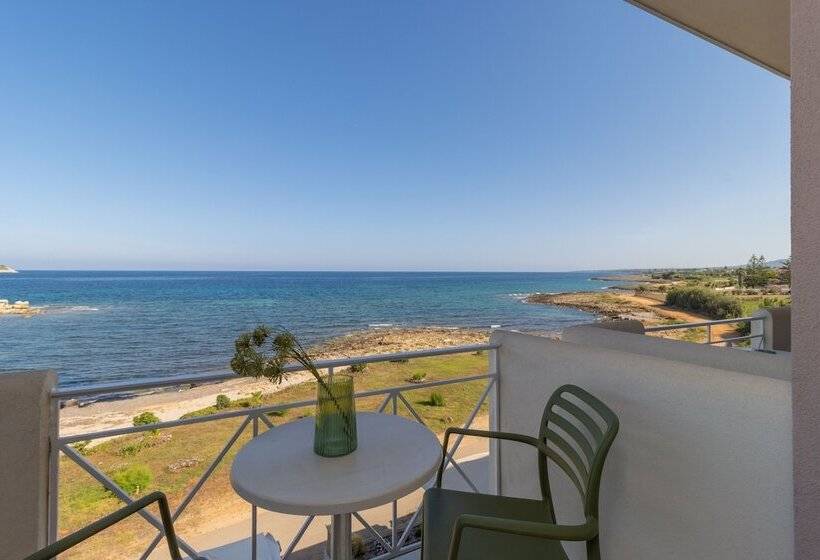 בית מלון כפרי Artina