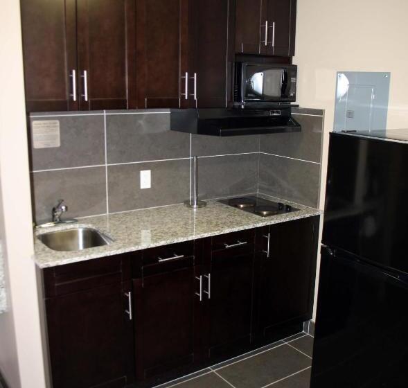 בית מלון כפרי Bcminns  Peace River