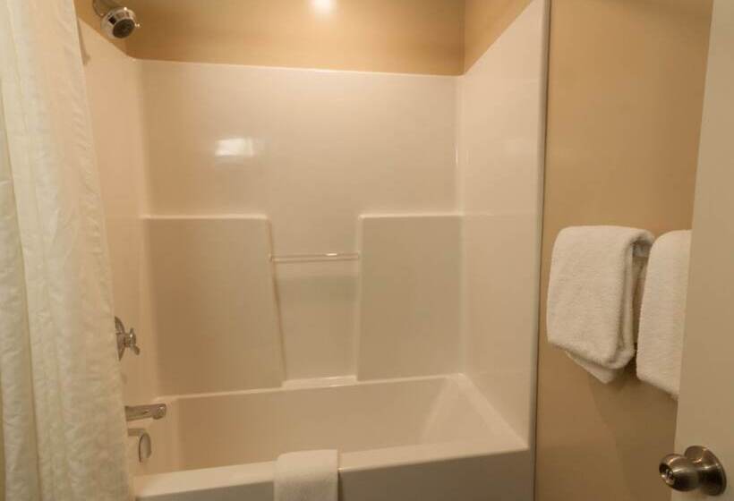 בית מלון כפרי Bcminns  Peace River