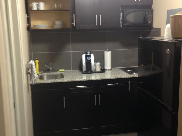 בית מלון כפרי Bcminns  Peace River