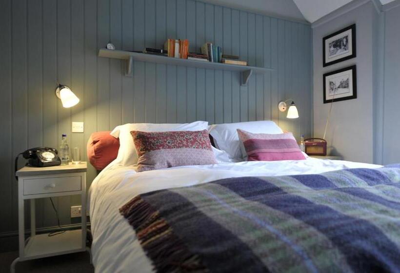 酒店 Bel And The Dragon Churt