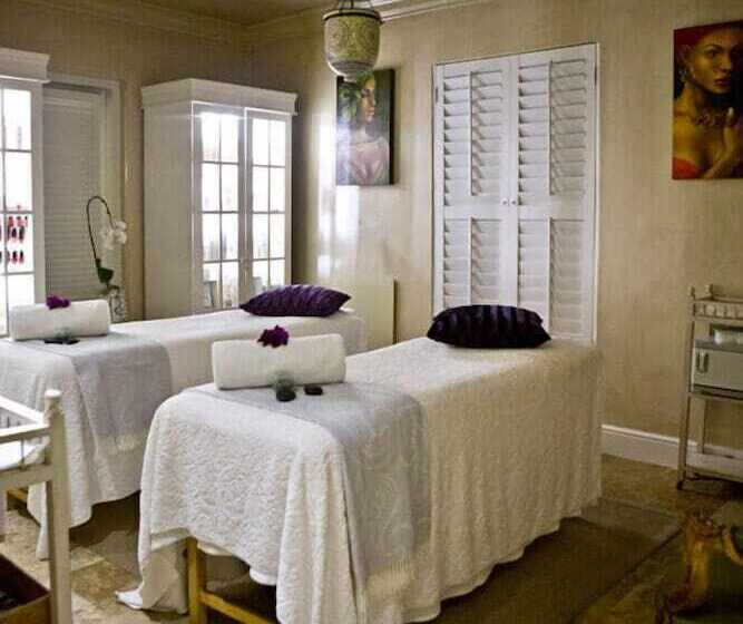 호텔 Birkenhead House