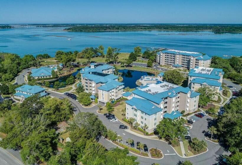 فندق Bluewater By Spinnaker Resorts