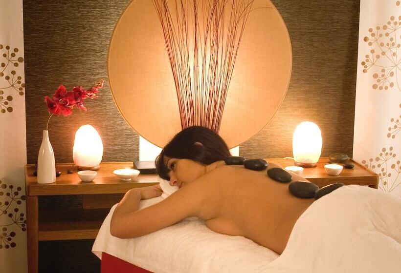 Отель Ca Del Moro Resort